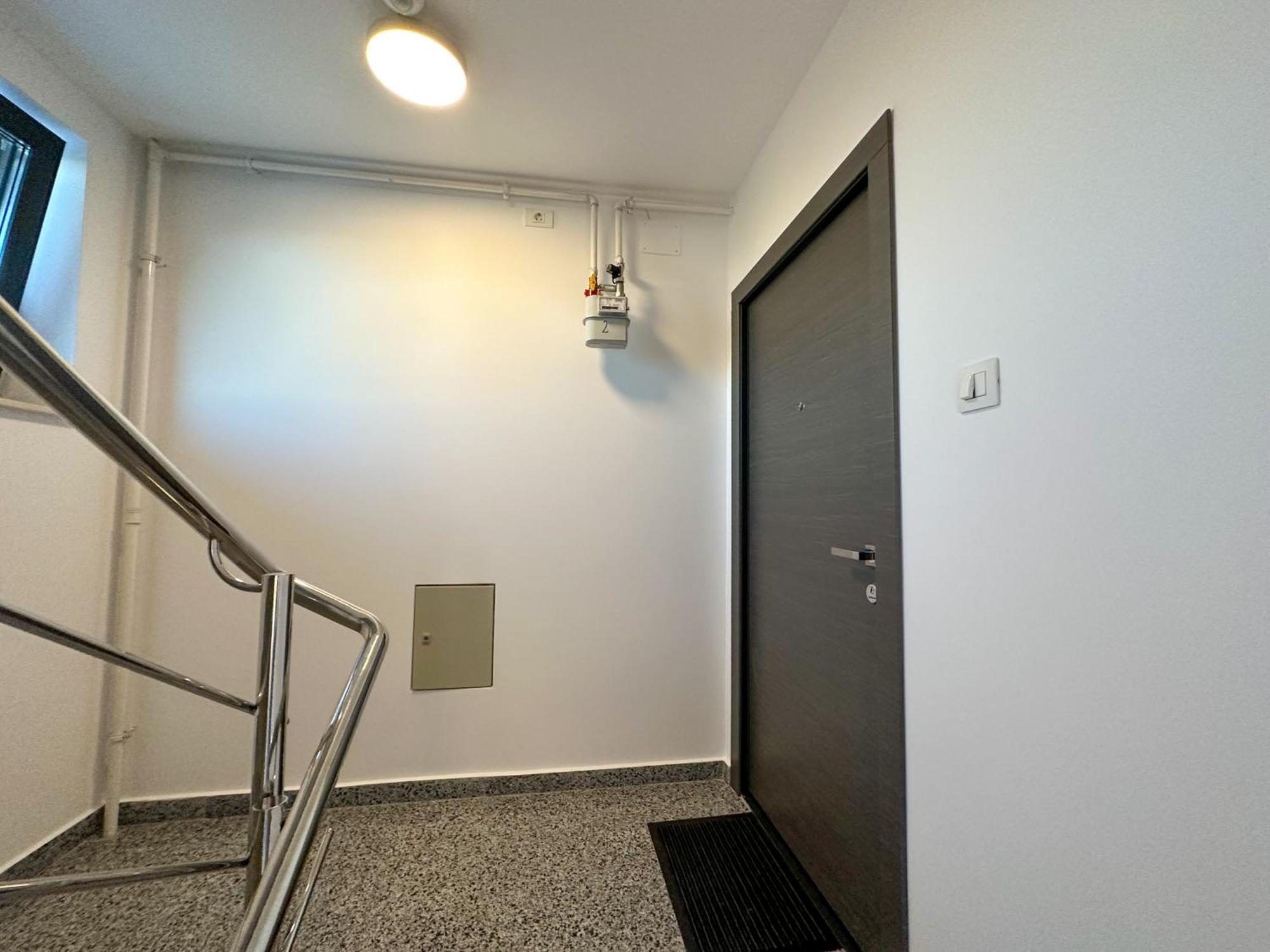 Zim Family Airport Apartamento Otopeni Exterior foto
